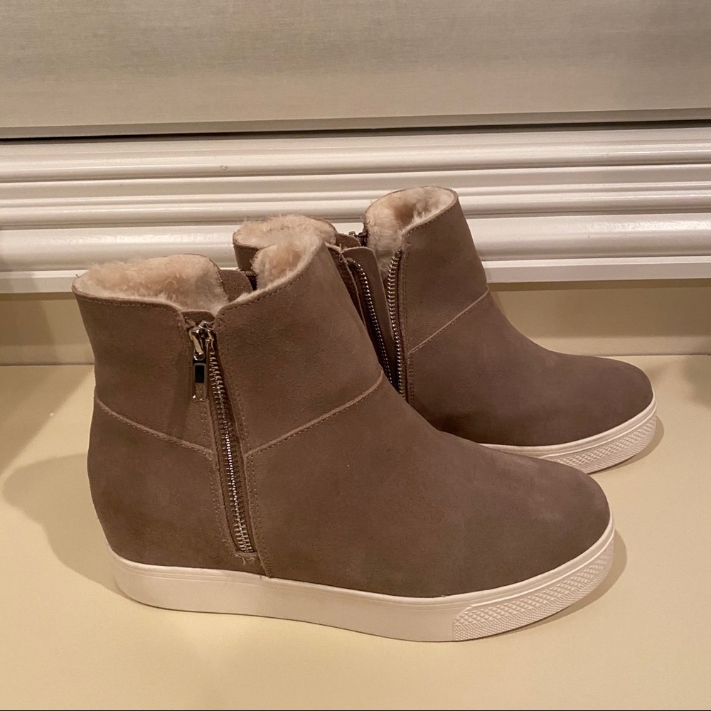 Steve Madden Woman’s Wanda Sneaker - Picture 3 of 6